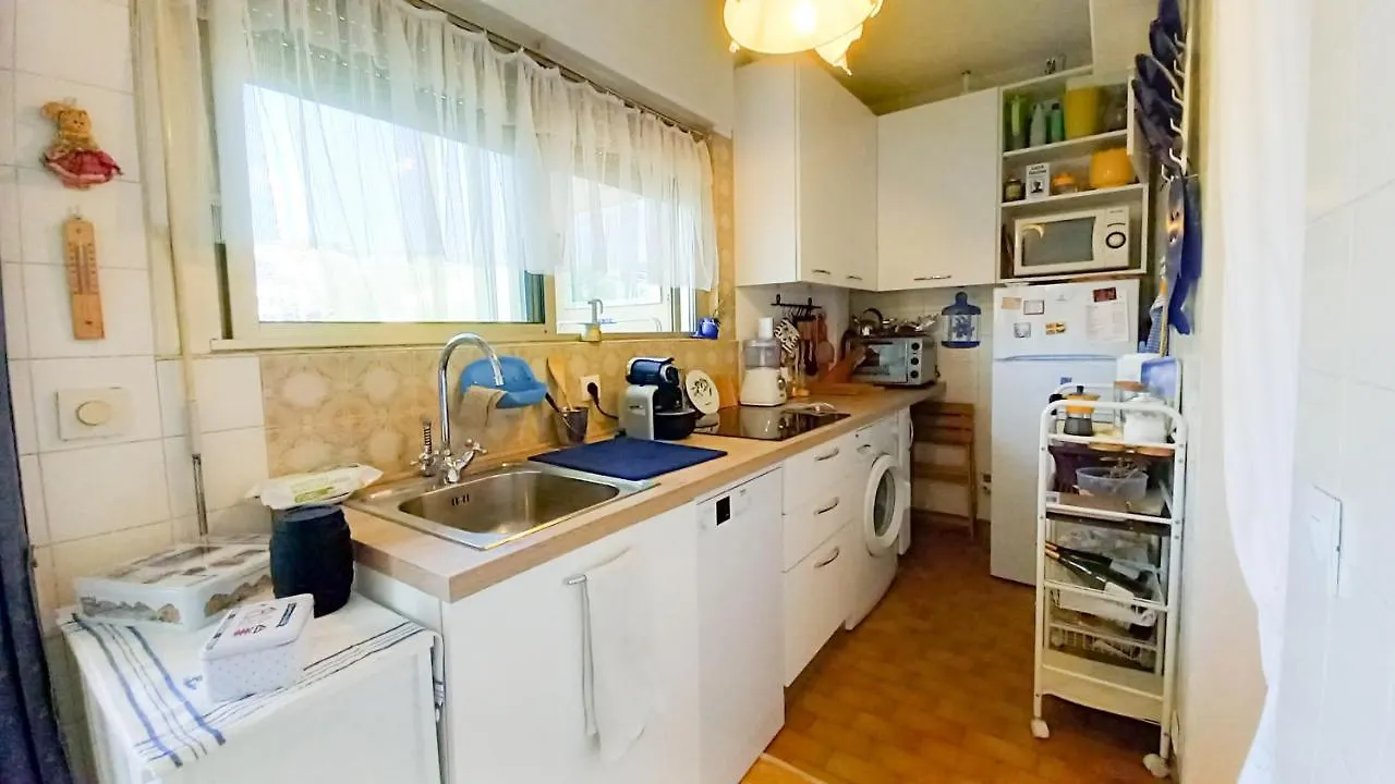 Trident D Apartment Cannes 0*,