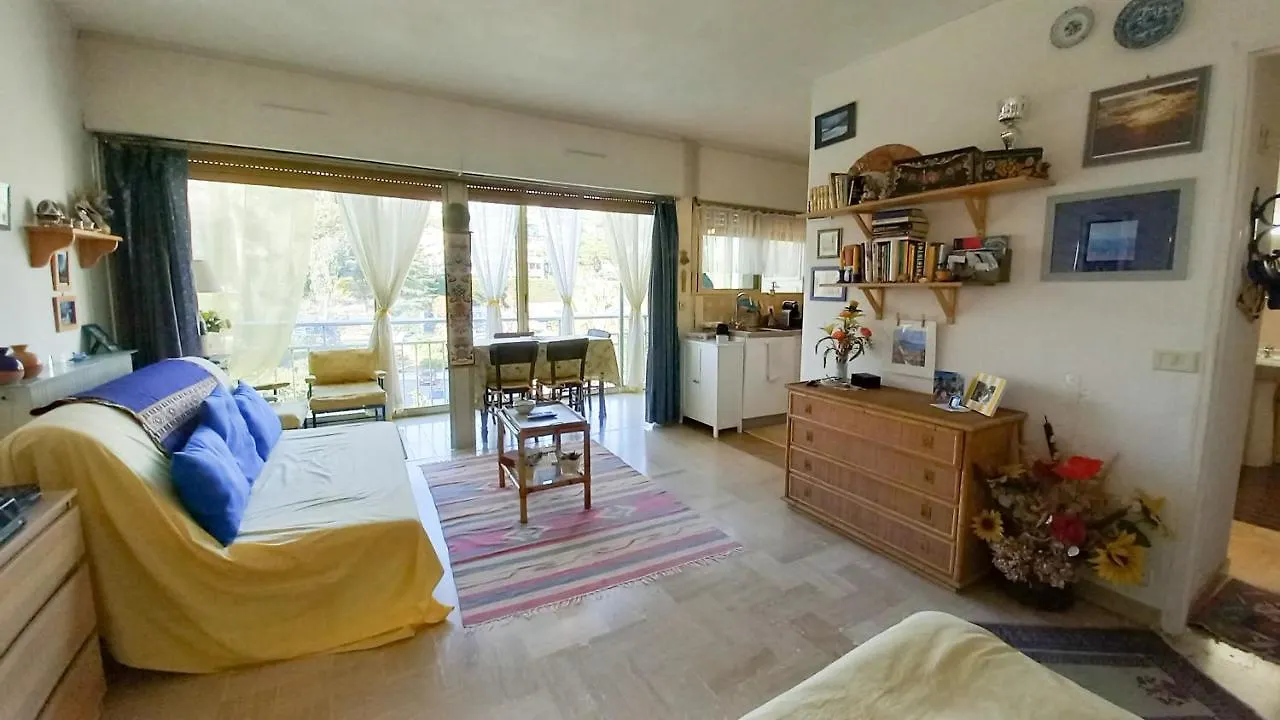 Trident D Apartment Cannes
