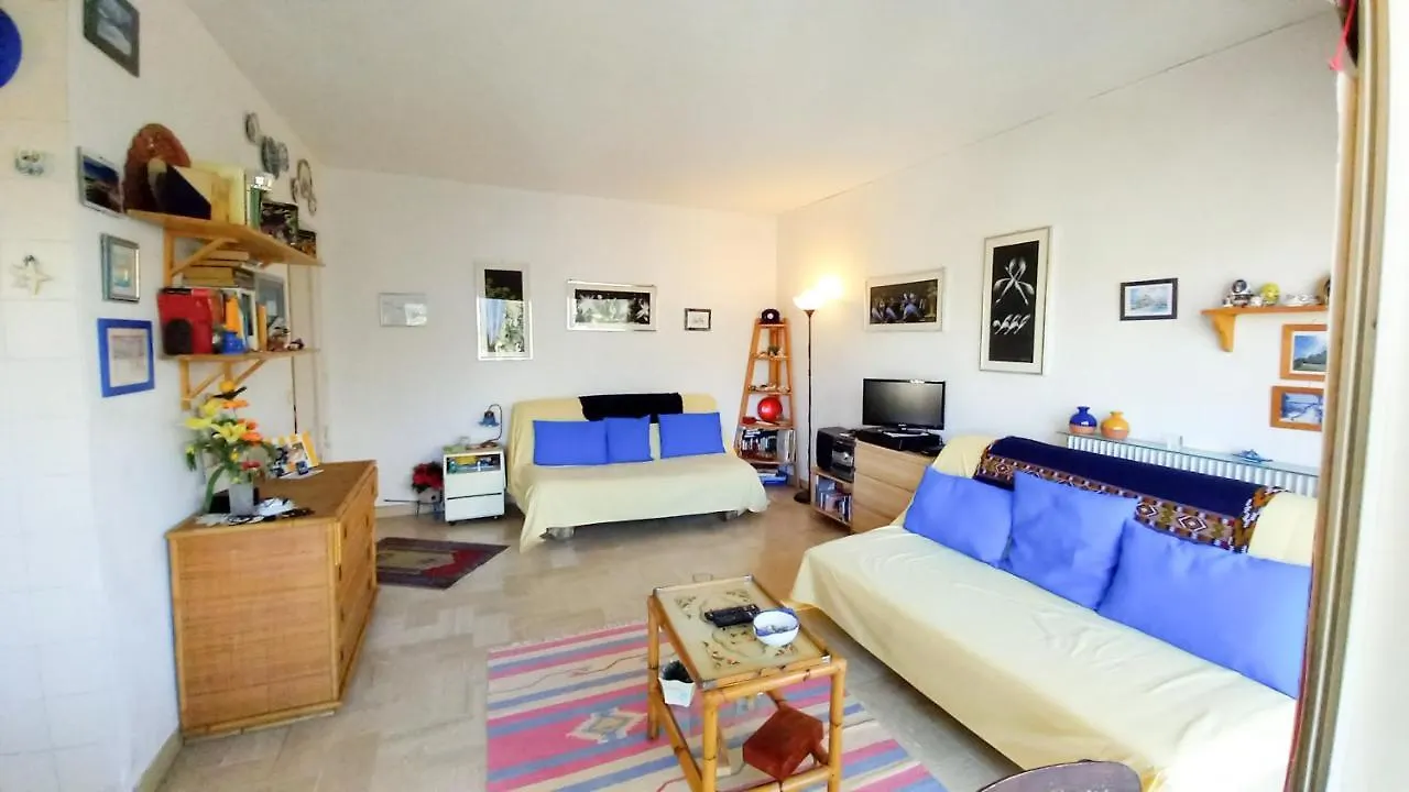 Trident D Apartment Cannes France